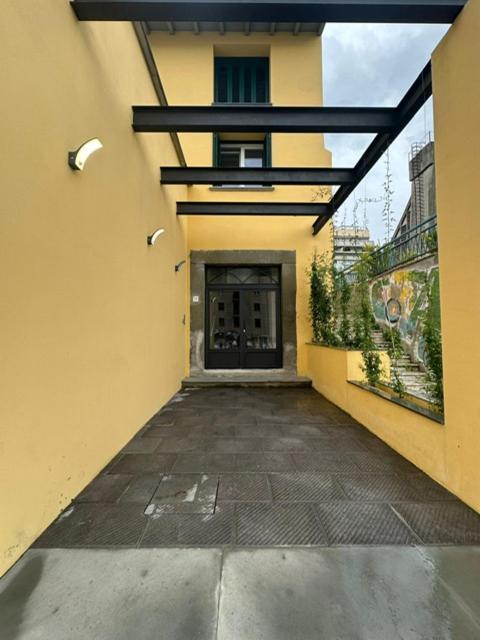 Waterfront Balcony I Grani 1 Resort Style Suite Livorno Exterior photo